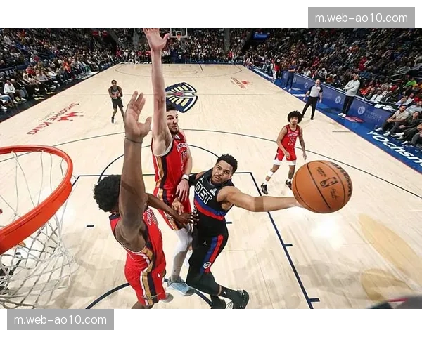 活塞场均19.3次失误联盟第28 控制力薄弱抵消防守优势